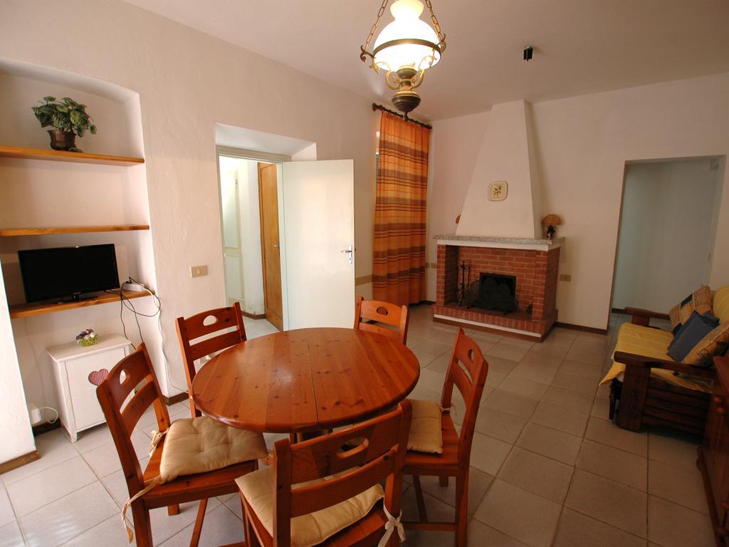 Casa Del Mandorlo Apartment Marina di Campo Room photo